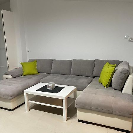 Apartament Rodzinny Ostrowiec Sw Ostrowiec Swietokrzyski Bagian luar foto