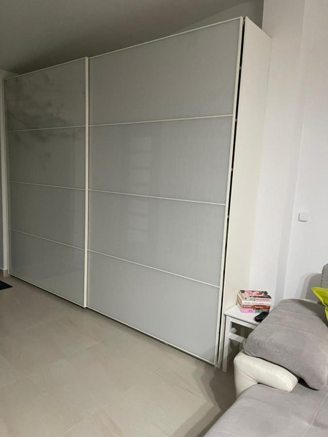 Apartament Rodzinny Ostrowiec Sw Ostrowiec Swietokrzyski Bagian luar foto