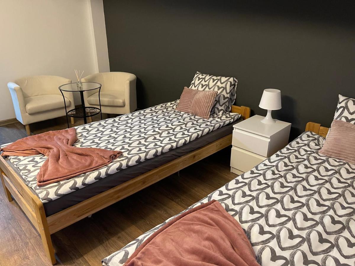 Apartament Rodzinny Ostrowiec Sw Ostrowiec Swietokrzyski Bagian luar foto