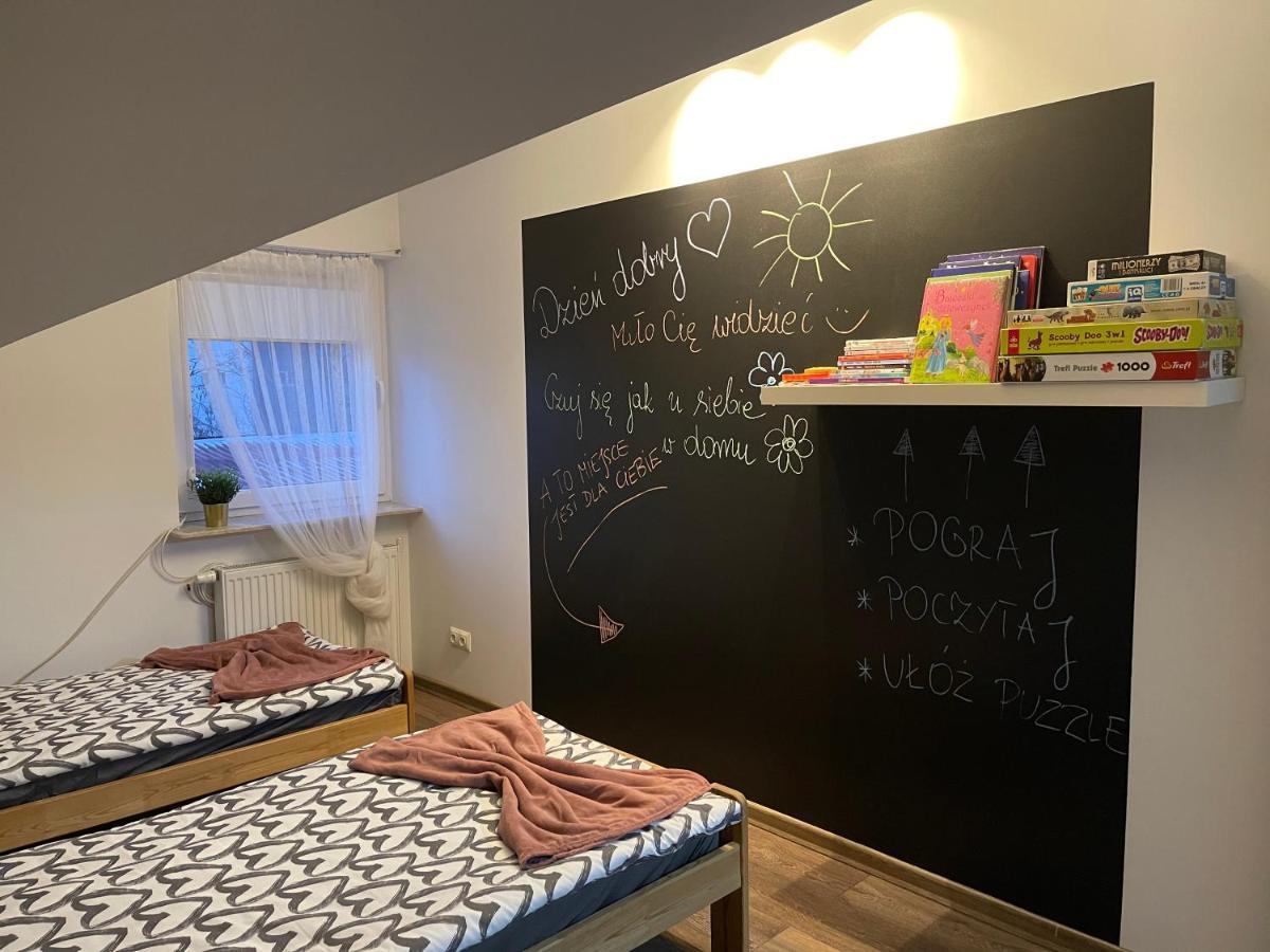 Apartament Rodzinny Ostrowiec Sw Ostrowiec Swietokrzyski Bagian luar foto
