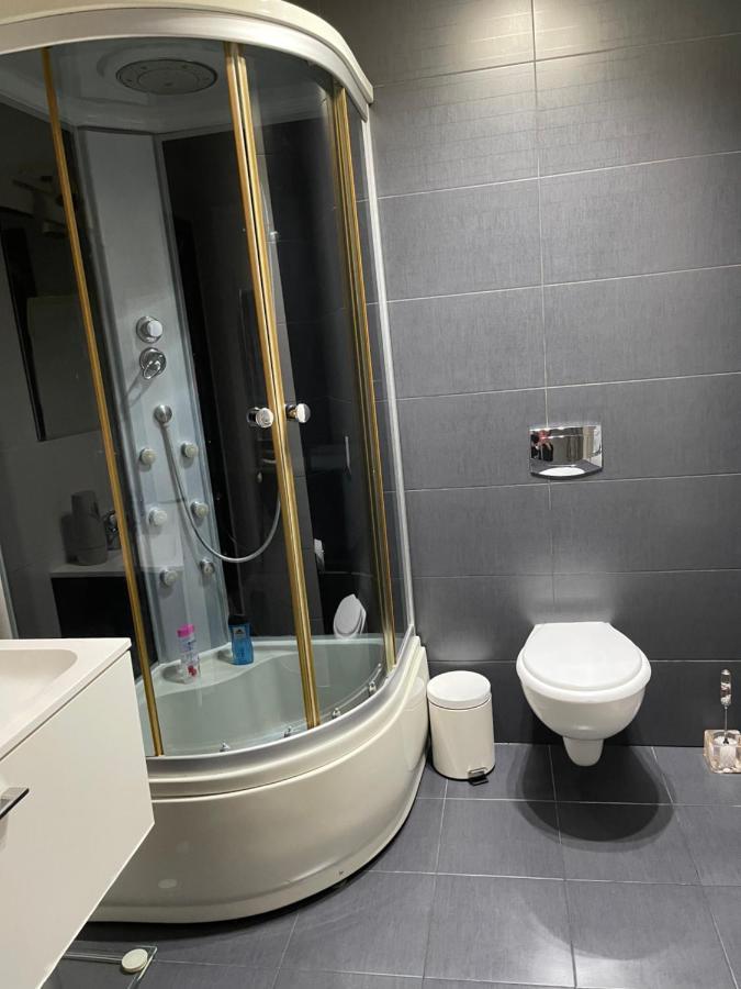 Apartament Rodzinny Ostrowiec Sw Ostrowiec Swietokrzyski Bagian luar foto