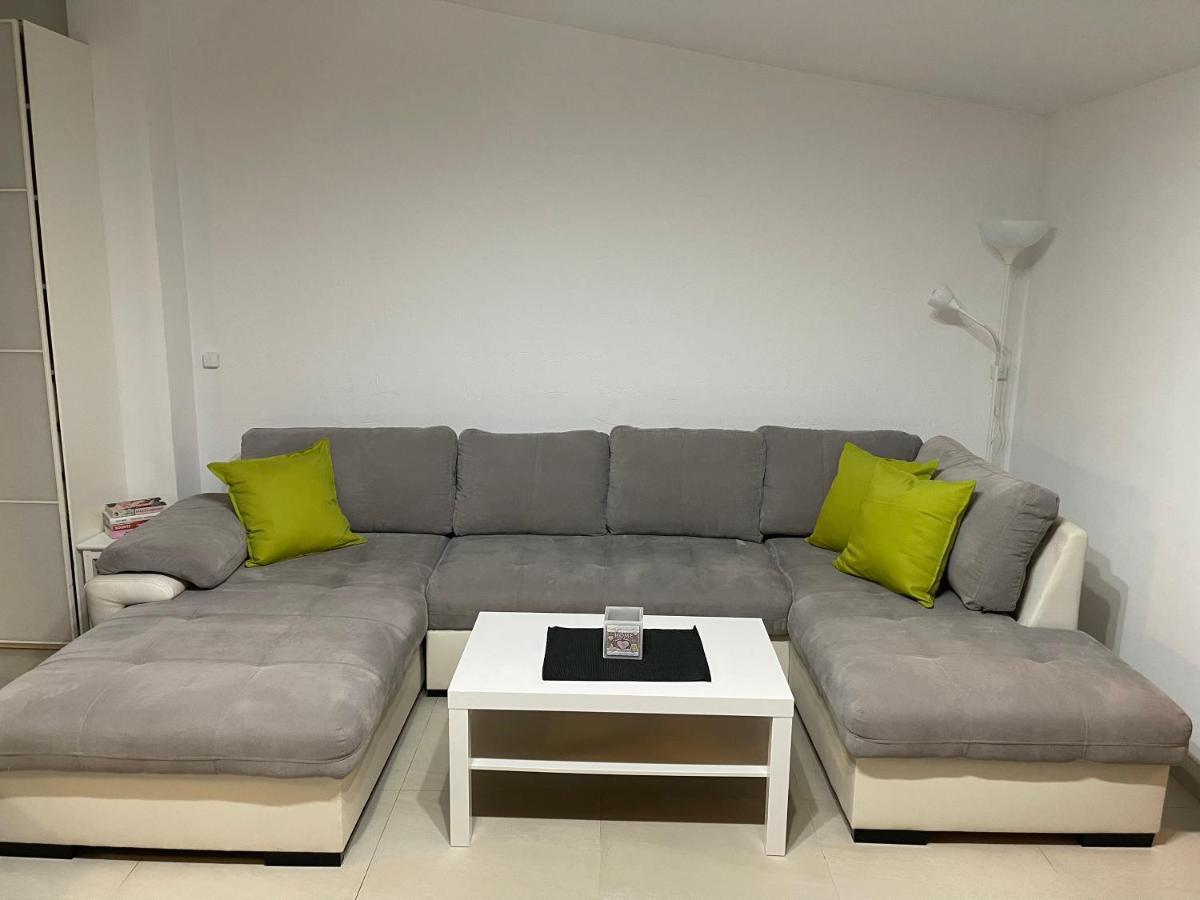 Apartament Rodzinny Ostrowiec Sw Ostrowiec Swietokrzyski Bagian luar foto