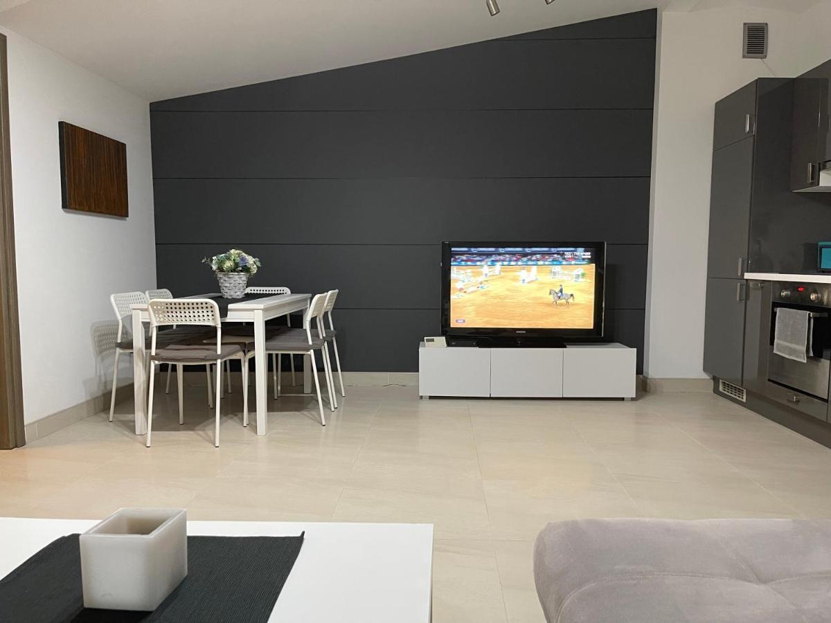 Apartament Rodzinny Ostrowiec Sw Ostrowiec Swietokrzyski Bagian luar foto