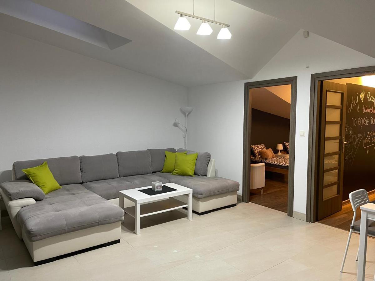 Apartament Rodzinny Ostrowiec Sw Ostrowiec Swietokrzyski Bagian luar foto