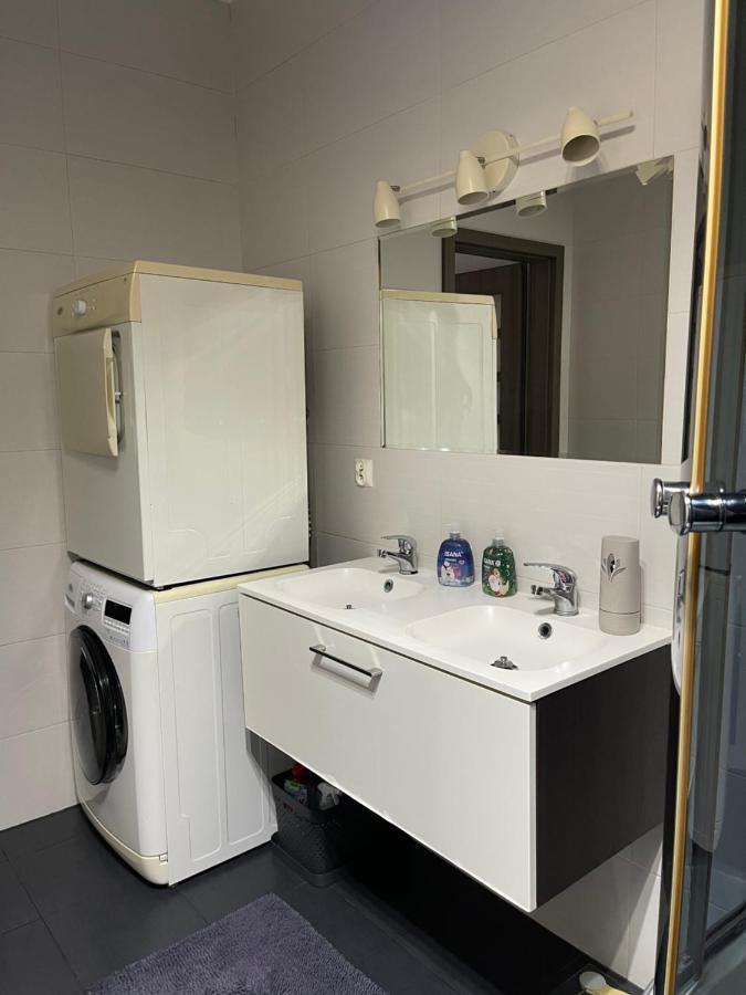 Apartament Rodzinny Ostrowiec Sw Ostrowiec Swietokrzyski Bagian luar foto